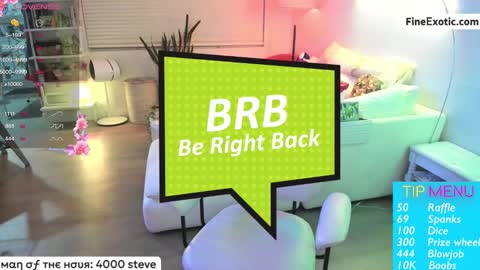 Snapshot of vesafine chatting on March 12, 5:02 am vesafine online show from March 12, 5:02 am