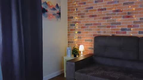 Amelia online show from March 27, 8:26 am