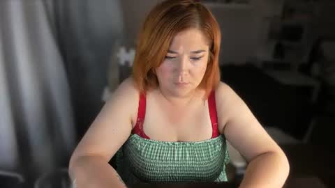 Vi Vixen online show from July 20, 7:15 pm