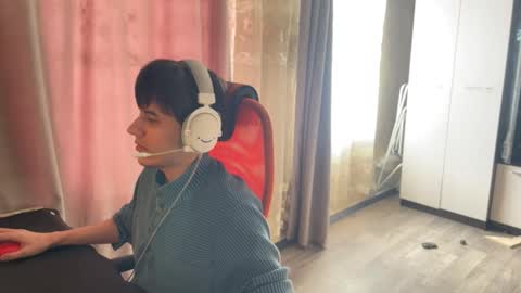 vialeras online show from February 14, 7:00 am