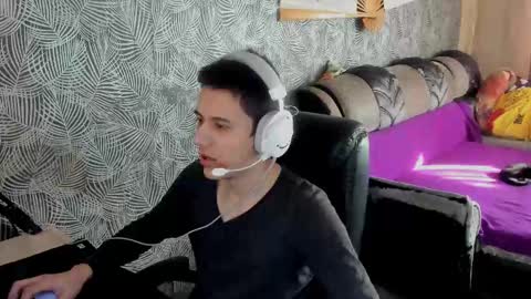 vialeras online show from March 8, 10:00 am