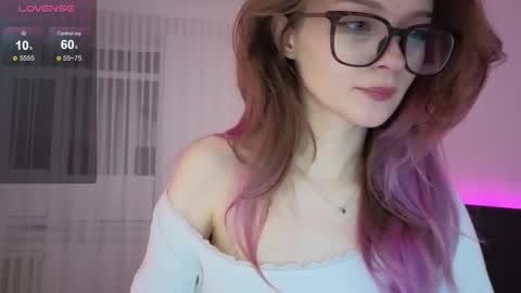 vialeta_baby_ online show from March 7, 4:40 pm