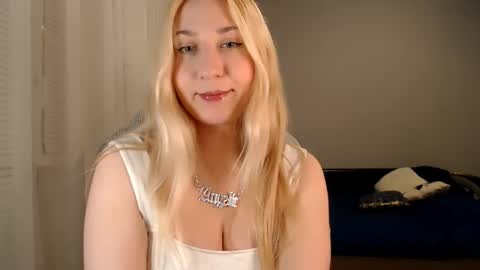 Amelia online show from November 28, 6:26 pm