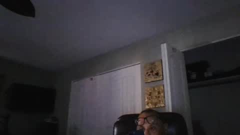 vic171477 online show from June 25, 2:08 am
