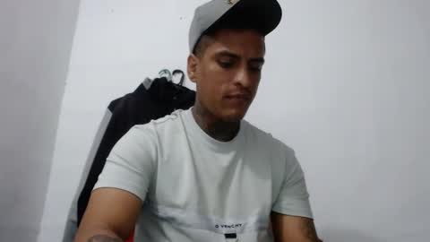 Victor cardenas online show from December 5, 8:39 pm