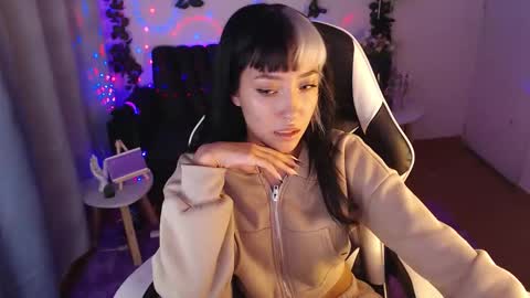 vichannel online show from February 10, 11:41 pm