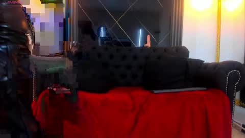 Vicky online show from April 4, 8:27 pm