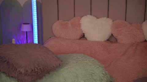 vickysecret96 online show from September 21, 6:01 pm