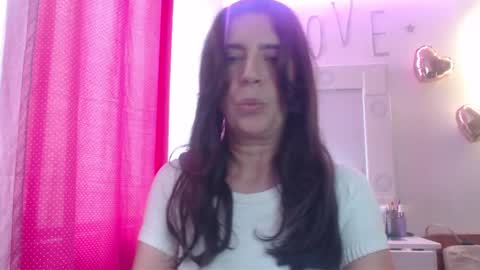 Snapshot of victoria25_meester chatting on February 25, 6:01 pm Hi guys   Im victoria  Be the one who can control me in PVT online show from February 25, 6:01 pm