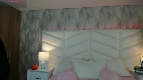 victoria___jonnes online show from October 8, 11:49 am