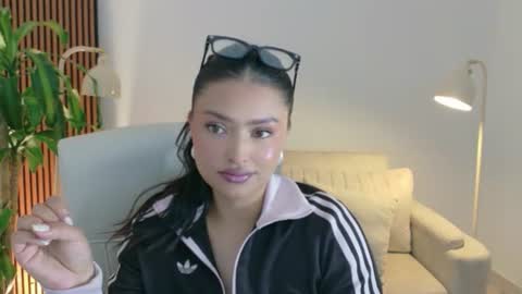 victoria online show from June 18, 5:18 pm