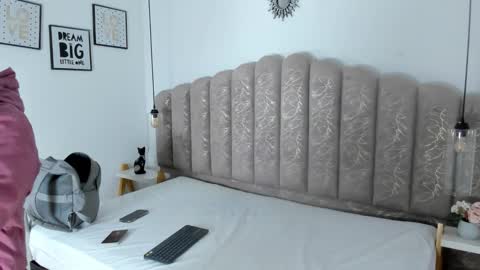 valentina online show from October 17, 11:14 am