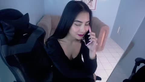 Victoria online show from October 25, 2:39 pm