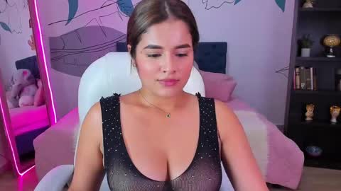 Snapshot of victoria_jonness chatting on October 7, 8:16 pm victoria_jonness online show from October 7, 8:16 pm