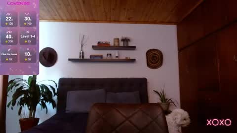 Snapshot of victoria_martelo chatting on January 6, 6:31 pm VICTORIA MARTELO online show from January 6, 6:31 pm