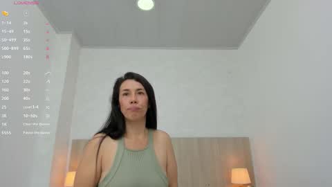Snapshot of victoria_pachon chatting on October 9, 7:41 pm victoria_pachon online show from October 9, 7:41 pm