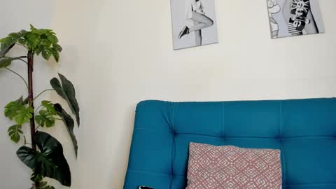 VICTORIA  online show from February 20, 1:13 pm