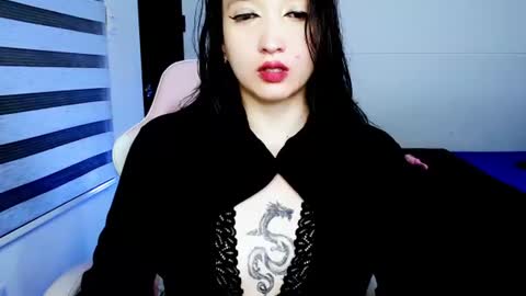 Victoria online show from August 2, 3:03 pm