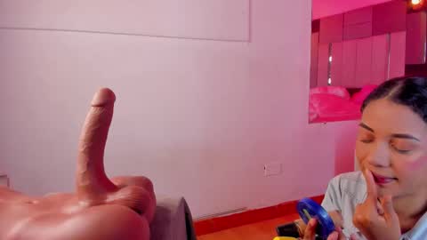 Victoria  online show from January 31, 8:39 pm