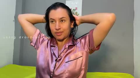 VICTORIA online show from January 6, 1:53 am