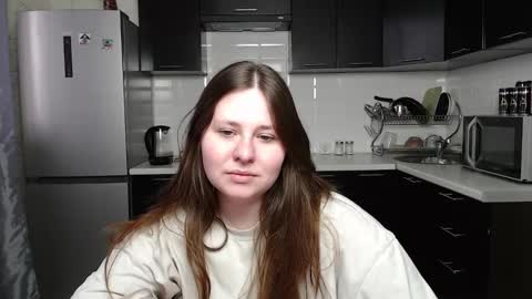 Snapshot of victoriassecrets_ chatting on December 2, 6:24 am victoriassecrets_ online show from December 2, 6:24 am