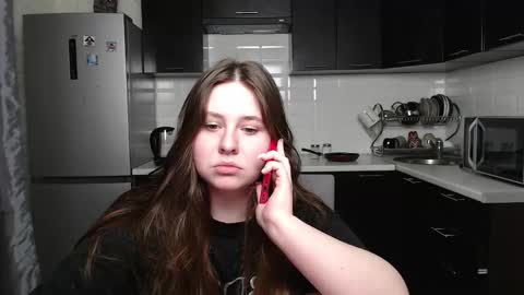 Snapshot of victoriassecrets_ chatting on December 6, 12:44 pm victoriassecrets_ online show from December 6, 12:44 pm