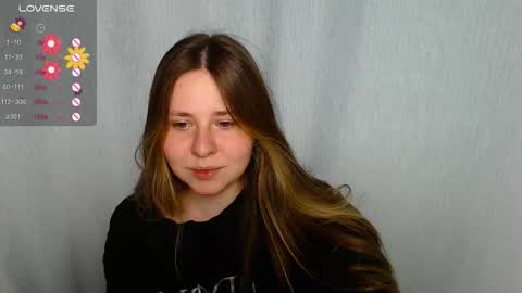 Snapshot of victoriassecrets_ chatting on October 27, 2:17 pm victoriassecrets_ online show from October 27, 2:17 pm