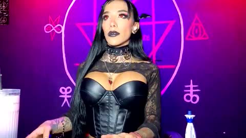 Snapshot of victoriavampire666 chatting on October 5, 7:50 am Victoria Vampire online show from October 5, 7:50 am