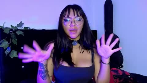 victoriia_thompson online show from January 16, 9:02 pm