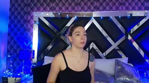 victtoria lee online show from April 13, 7:07 pm