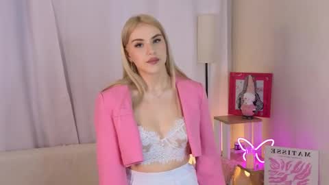 Kate online show from May 29, 7:23 pm