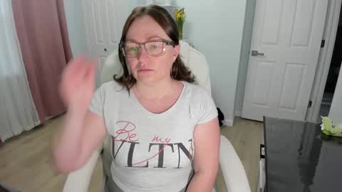 Ukrainian-woman online show from March 3, 12:50 pm