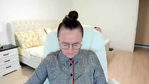 Ukrainian-woman online show from September 18, 3:05 pm