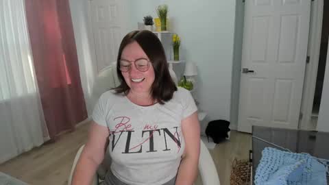 Ukrainian-woman online show from February 10, 2:37 pm