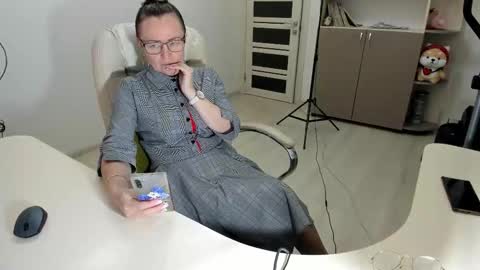 Ukrainian-woman online show from November 25, 3:33 pm