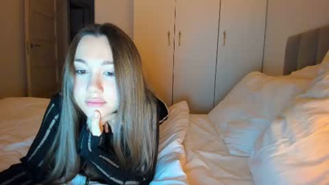 Vika   online show from June 15, 9:40 pm