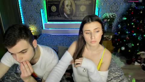 Snapshot of vikki_and_george chatting on January 22, 7:13 pm vikki and george online show from January 22, 7:13 pm