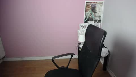 viktoria_lovely online show from December 23, 5:17 am