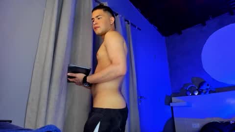 Vincent Brown online show from December 14, 2:07 am