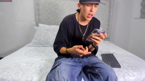 Vincent online show from January 24, 10:30 pm