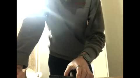 Zenith online show from November 26, 9:33 pm