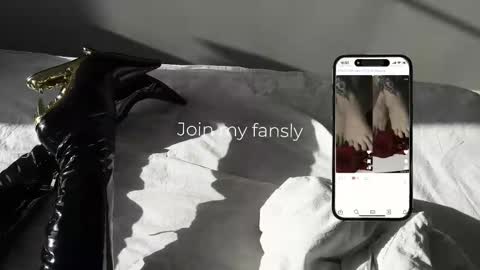 Diva Silvia online show from December 19, 4:24 pm