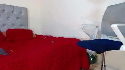 vinzent_lafed_ online show from October 2, 6:56 am