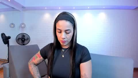 Violett  Everyday From 0530 to 1430 Col Time online show from October 7, 10:44 am