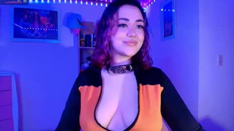 violet online show from November 2, 10:43 pm