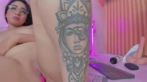 violet__taylor_ online show from January 9, 2:39 am