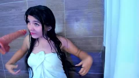 Violet Fiore online show from June 12, 11:37 pm