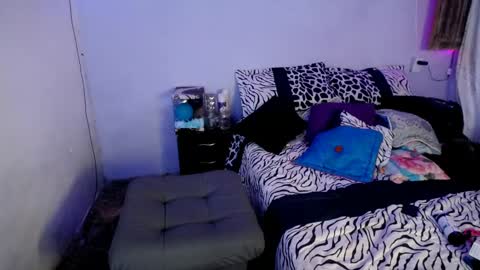 violet_hyuga online show from January 31, 7:18 am