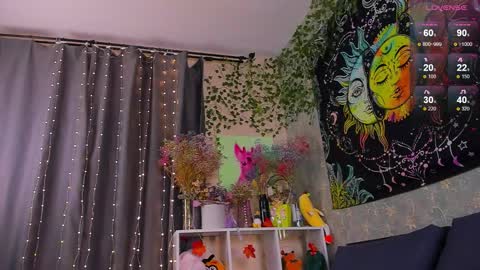 Violet online show from September 15, 7:32 am