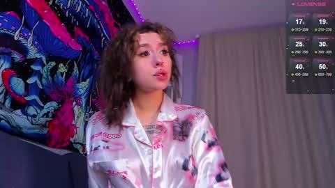 Violet online show from February 26, 9:09 pm